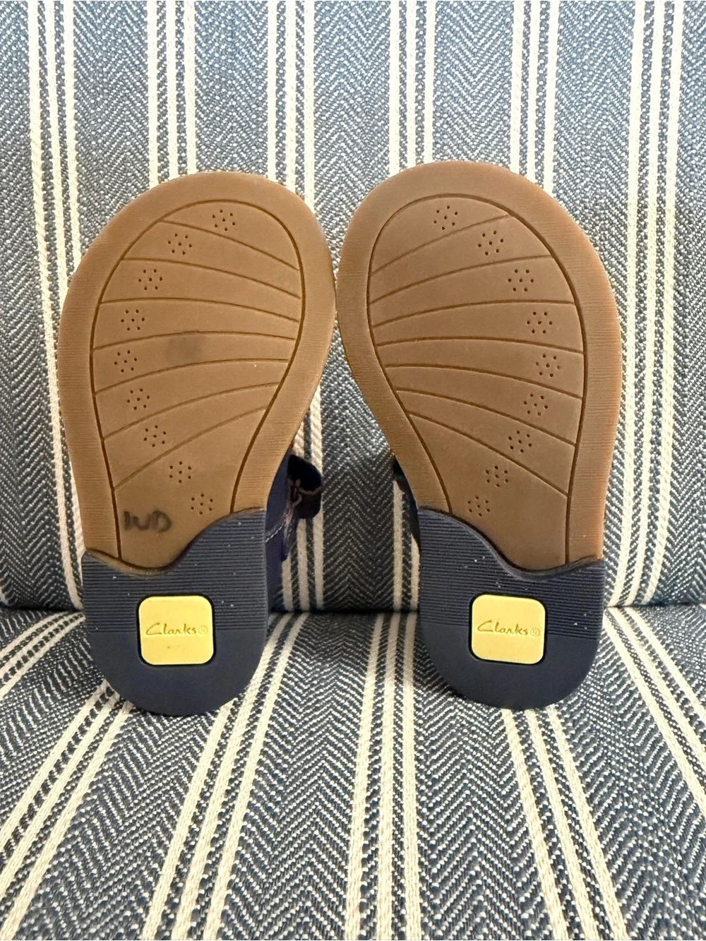 Clarks Leather Navy Mary Jane Size 4.5 Shoes